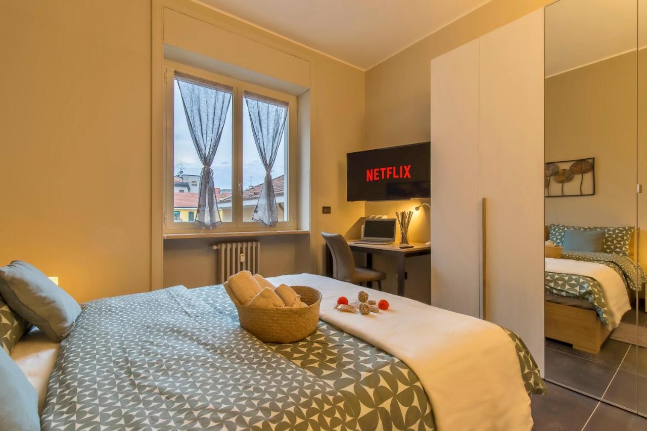 Modern & Bright 2 Bedroom Flat 50M From M4 Stop Milano Eksteriør billede