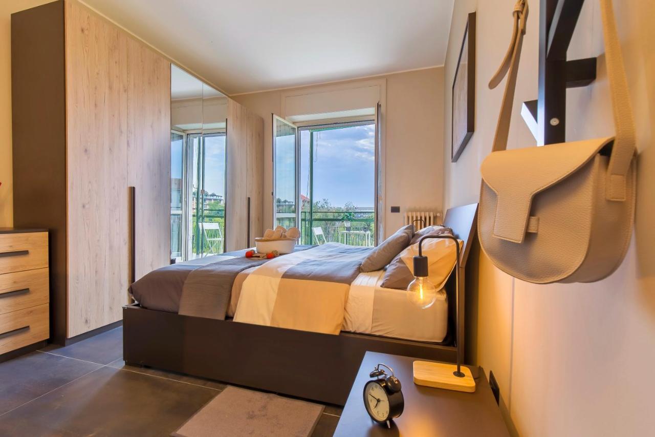 Modern & Bright 2 Bedroom Flat 50M From M4 Stop Milano Eksteriør billede
